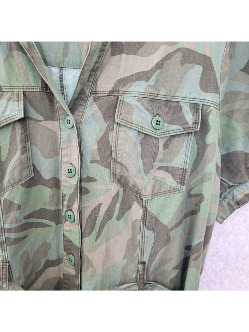 Sanctuary Standard Surplus Risk Taker Romper Womens Size 12 Palm Camo - Picture 4 of 7